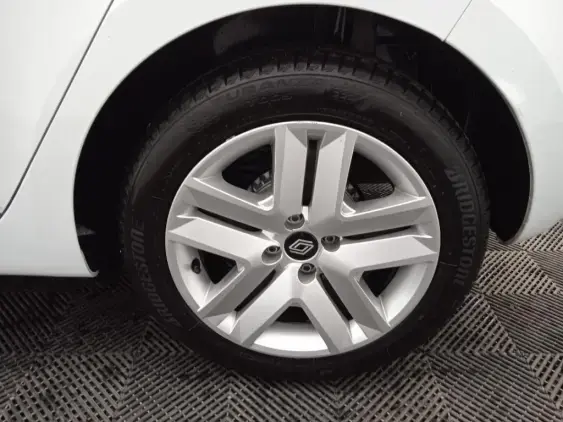 RENAULT CLIO V - voiture d'occasion - Photo 24