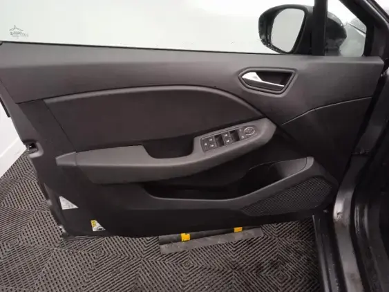 RENAULT CLIO V - voiture d'occasion - Photo 19