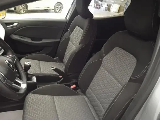 RENAULT CLIO V - voiture d'occasion - Photo 18