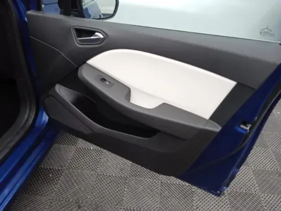 RENAULT CLIO V - voiture d'occasion - Photo 20