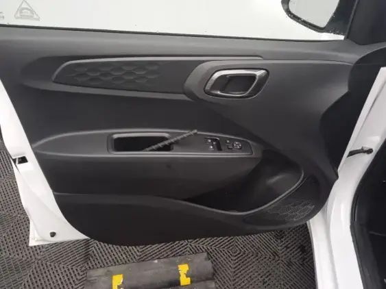 HYUNDAI i10 III - voiture d'occasion - Photo 19