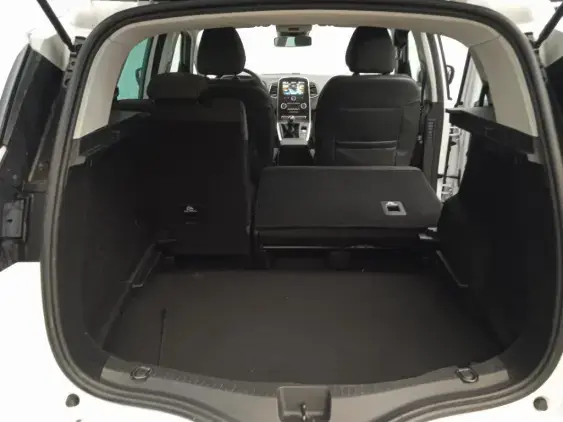 RENAULT SCENIC IV - voiture d'occasion - Photo 16
