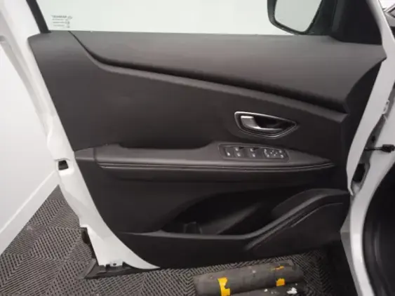 RENAULT SCENIC IV - voiture d'occasion - Photo 19