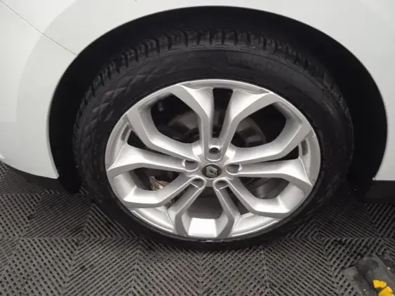 RENAULT SCENIC IV - voiture d'occasion - Photo 23