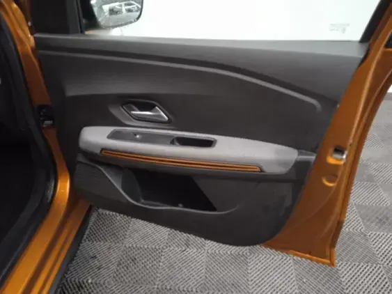 DACIA SANDERO III - voiture d'occasion - Photo 20