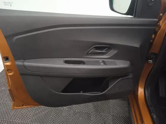 DACIA SANDERO III - voiture d'occasion - Photo 19