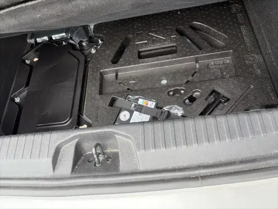 RENAULT CLIO V - voiture d'occasion - Photo 17