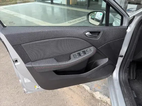 RENAULT CLIO V - voiture d'occasion - Photo 19
