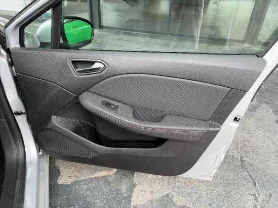 RENAULT CLIO V - voiture d'occasion - Photo 20