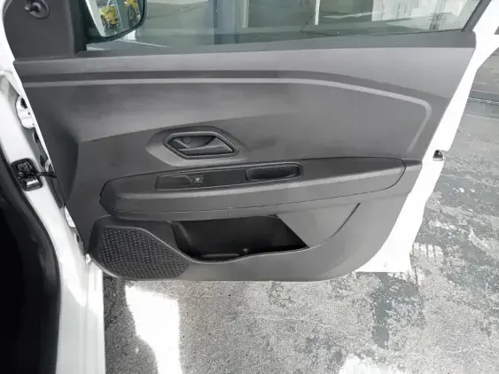 DACIA SANDERO III - voiture d'occasion - Photo 17