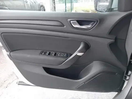 RENAULT MEGANE IV - voiture d'occasion - Photo 17