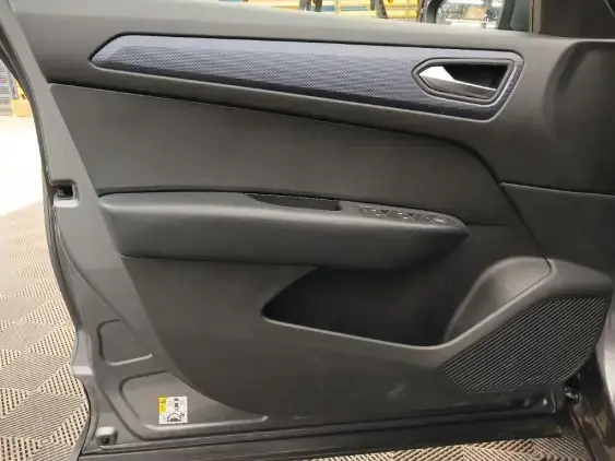 RENAULT ARKANA - voiture d'occasion - Photo 19
