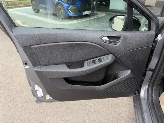 RENAULT CLIO V - voiture d'occasion - Photo 18