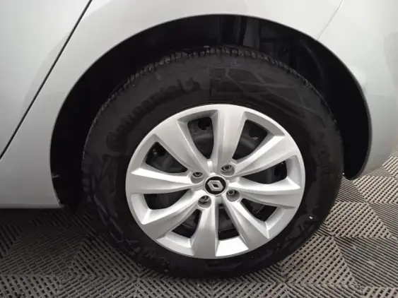 RENAULT CLIO V - voiture d'occasion - Photo 23