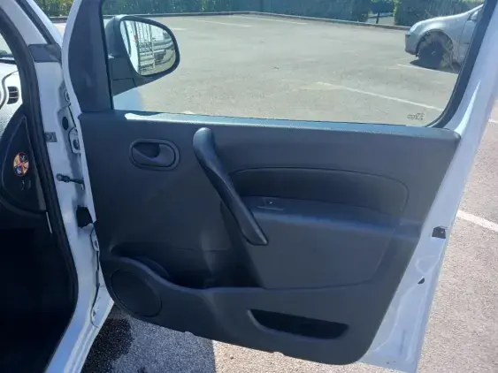 RENAULT KANGOO EXPRESS II - voiture d'occasion - Photo 18