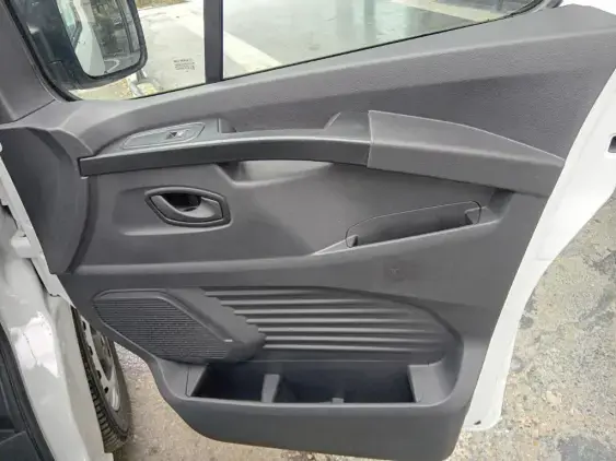 RENAULT TRAFIC FG III - voiture d'occasion - Photo 18