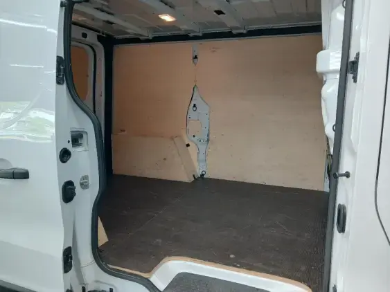 RENAULT TRAFIC FG III - voiture d'occasion - Photo 16