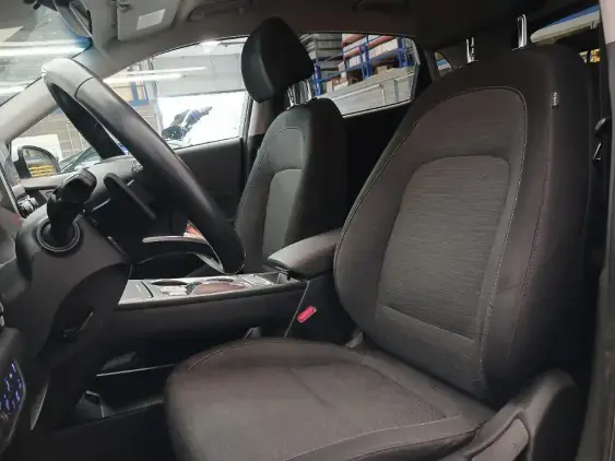 HYUNDAI KONA ELECTRIQUE - voiture d'occasion - Photo 18