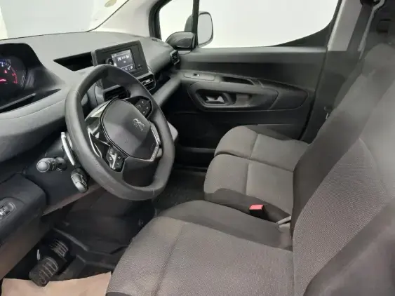 PEUGEOT PARTNER III - voiture d'occasion - Photo 18