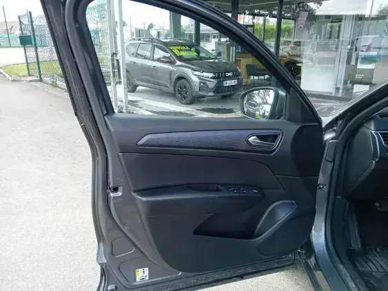 RENAULT ARKANA - voiture d'occasion - Photo 18