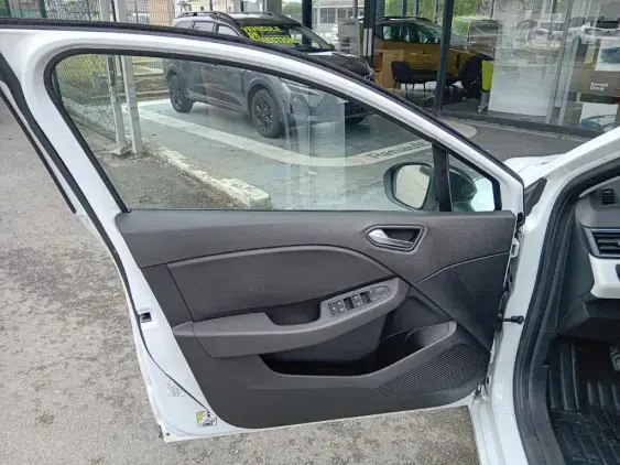 RENAULT CLIO V - voiture d'occasion - Photo 19