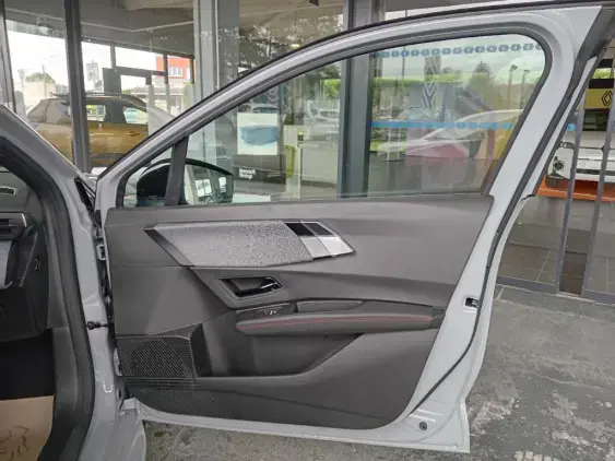 RENAULT CLIO VI - voiture d'occasion - Photo 20