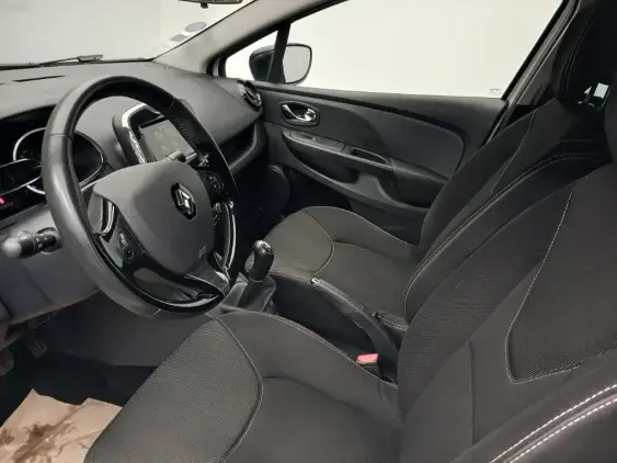 RENAULT CLIO IV - voiture d'occasion - Photo 17