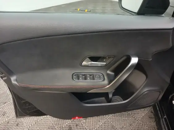 MERCEDES CLASSE A IV - voiture d'occasion - Photo 19