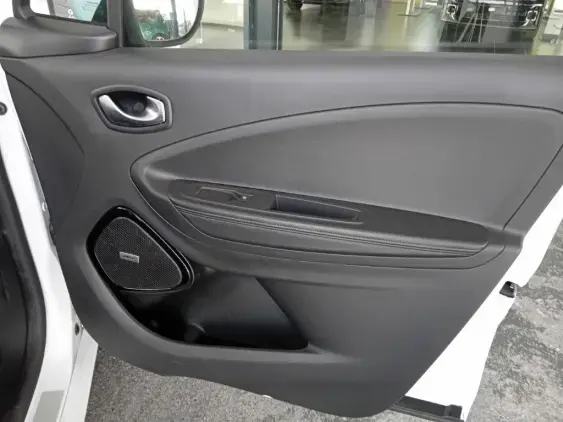 RENAULT ZOE - voiture d'occasion - Photo 18