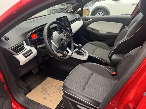 RENAULT CLIO V - voiture d'occasion - Photo 18
