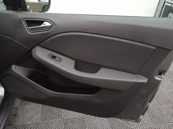RENAULT CLIO V - voiture d'occasion - Photo 19