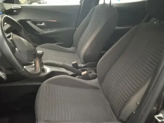 PEUGEOT 2008 II - voiture d'occasion - Photo 18