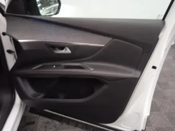 PEUGEOT 5008 II - voiture d'occasion - Photo 19