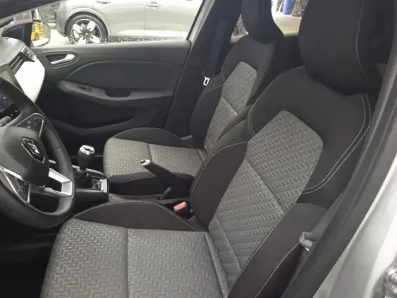 RENAULT CLIO V - voiture d'occasion - Photo 18