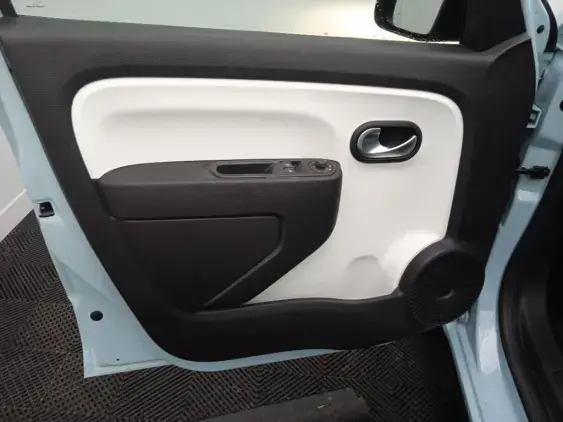 RENAULT TWINGO III - voiture d'occasion - Photo 17