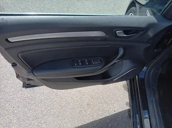 RENAULT MEGANE IV - voiture d'occasion - Photo 19