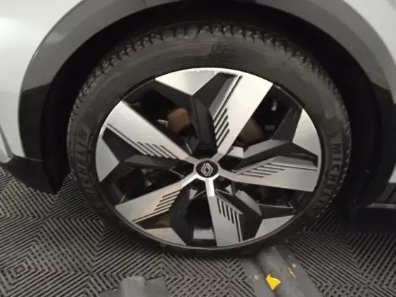 RENAULT MEGANE V - voiture d'occasion - Photo 23