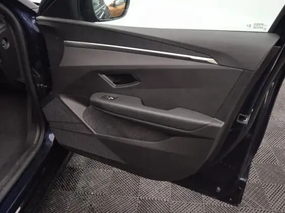 RENAULT MEGANE V - voiture d'occasion - Photo 20