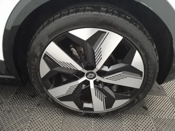 RENAULT MEGANE V - voiture d'occasion - Photo 24
