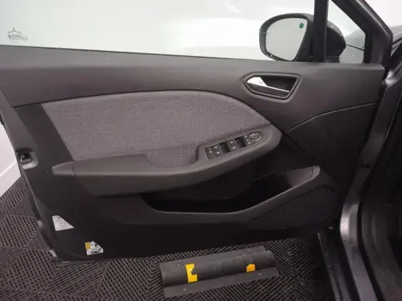 RENAULT CLIO V - voiture d'occasion - Photo 19