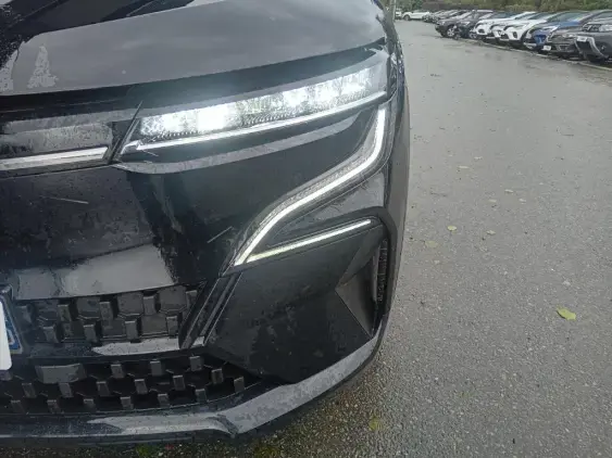 RENAULT MEGANE V - voiture d'occasion - Photo 21