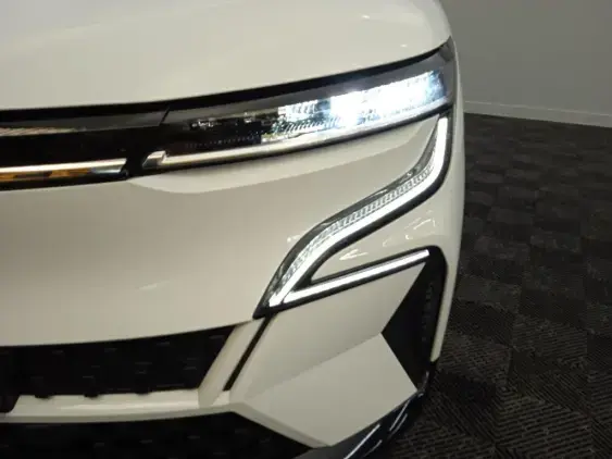 RENAULT MEGANE V - voiture d'occasion - Photo 22