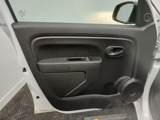 RENAULT TWINGO ELECTRIQUE III - voiture d'occasion - Photo 17