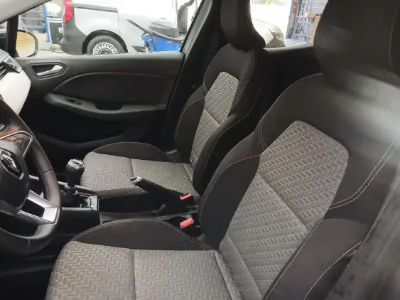 RENAULT CLIO V - voiture d'occasion - Photo 18