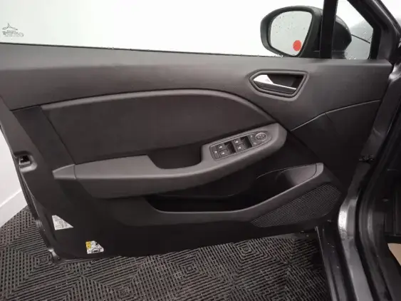 RENAULT CLIO V - voiture d'occasion - Photo 19