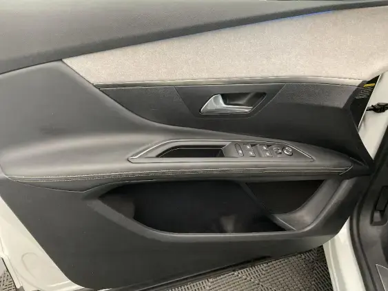 PEUGEOT 3008 II - voiture d'occasion - Photo 19