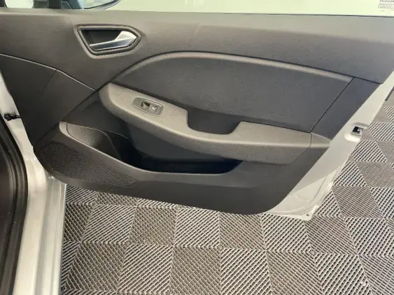 RENAULT CLIO V - voiture d'occasion - Photo 20