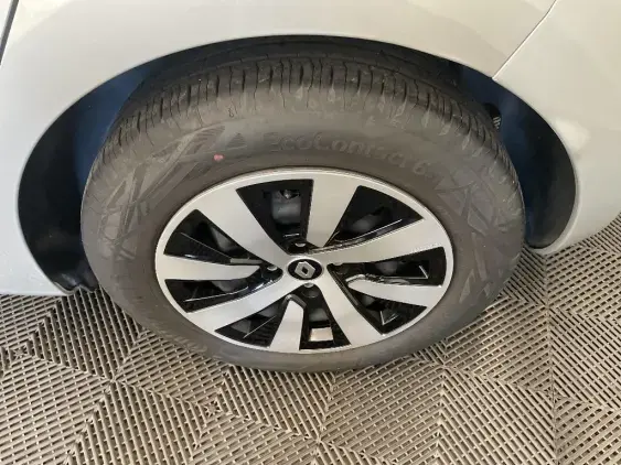 RENAULT CLIO V - voiture d'occasion - Photo 24