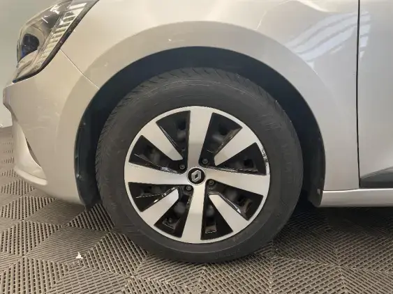 RENAULT CLIO V - voiture d'occasion - Photo 23