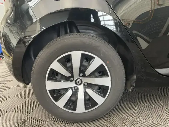 RENAULT CLIO V - voiture d'occasion - Photo 25